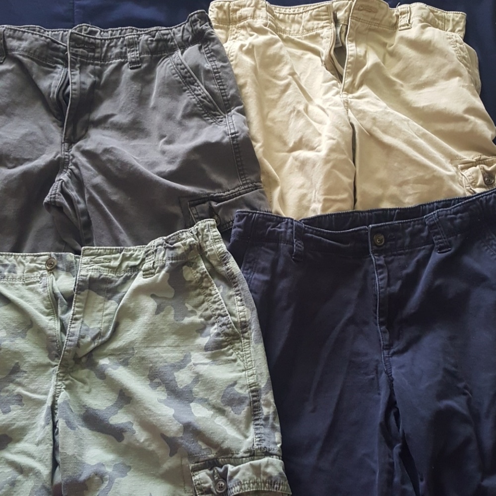 Arizona boys shorts 18 husky (3) 20 husky (1)